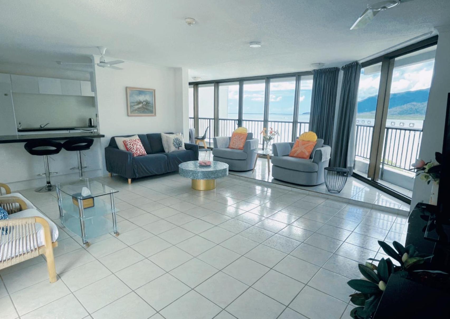 Cairns Ocean View Apartment In Aquarius Екстер'єр фото
